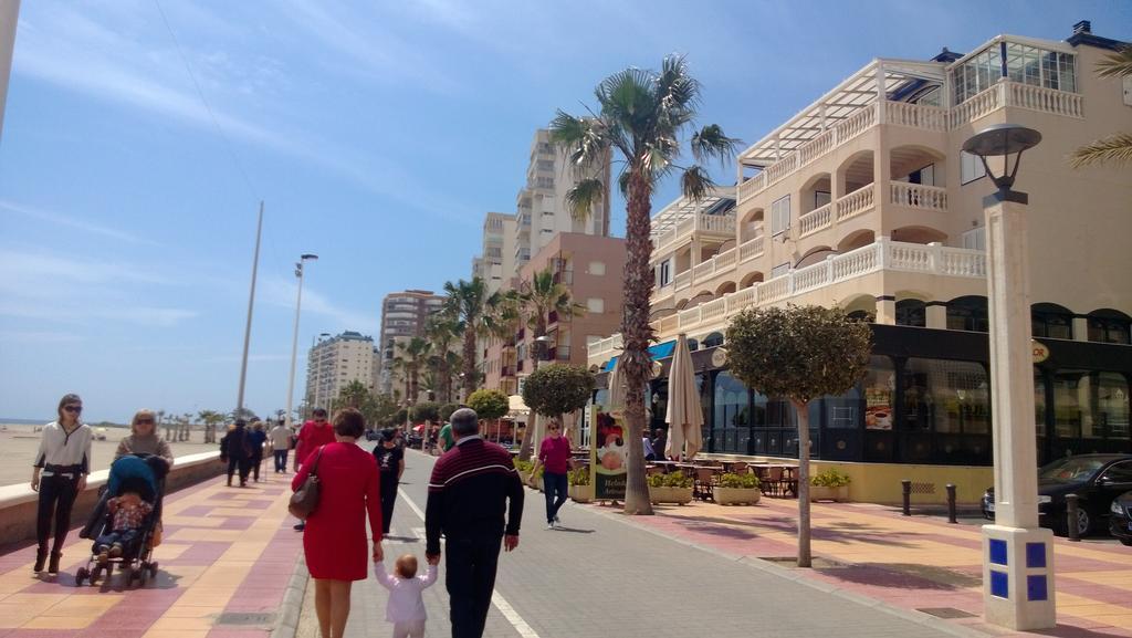 Beach House Brotonss El Campello Buitenkant foto